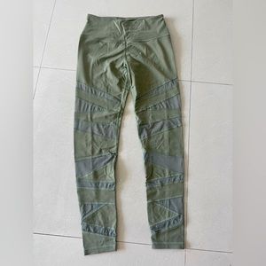 Victoria Sport mesh olive green leggings